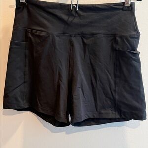 Women’s Black Performance Shorts with Side Pockets